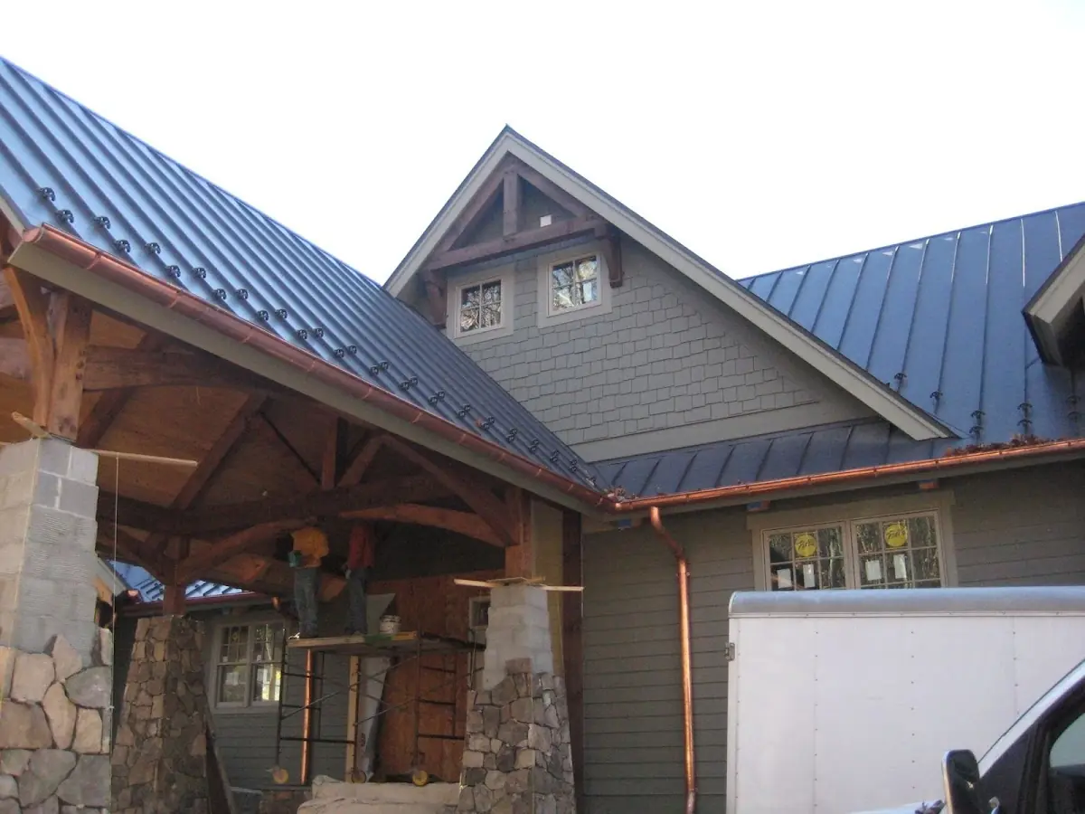 Craftsman Roofing team delivering quality roofing work in Daltons